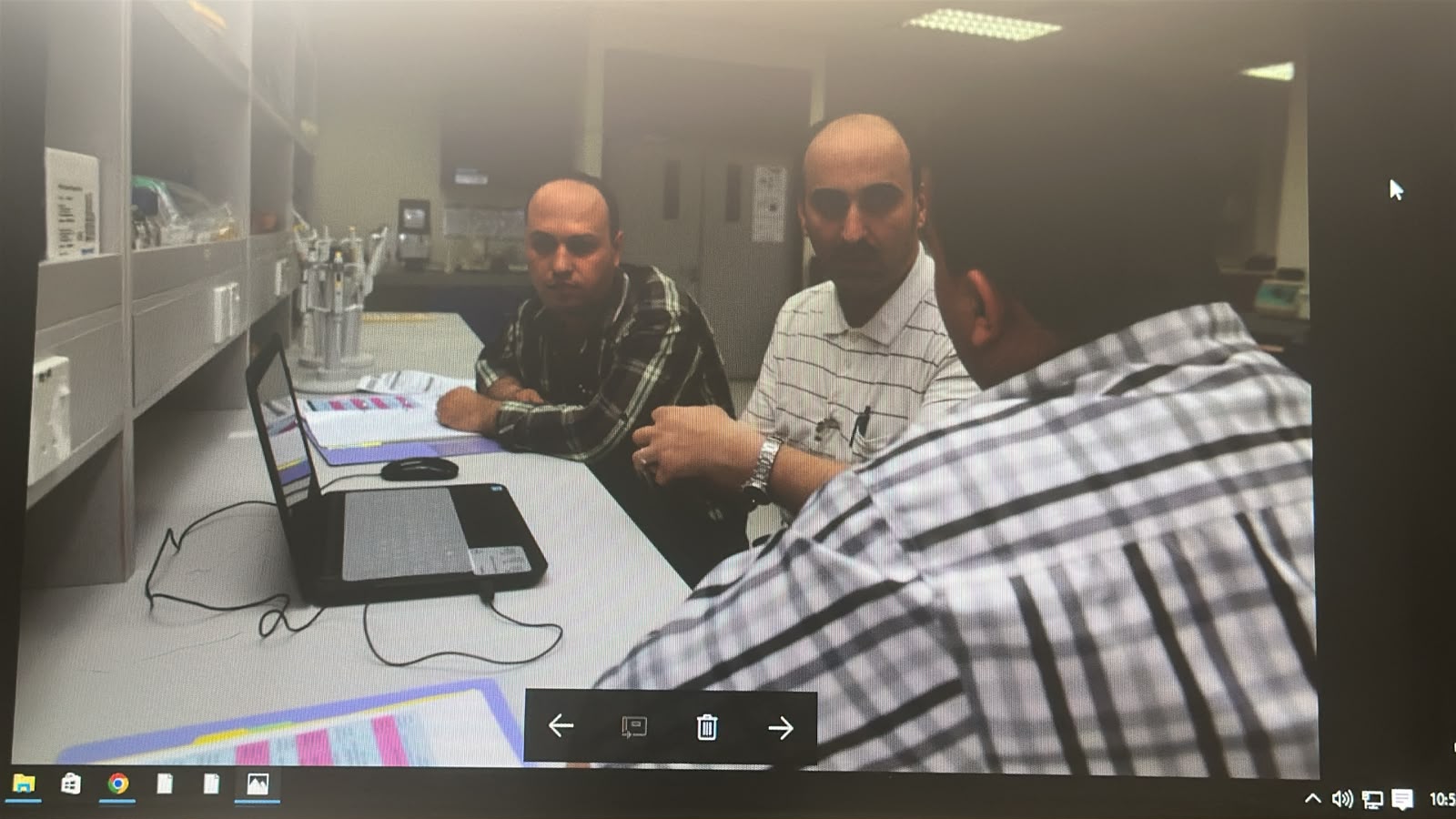 Training participants in discussion